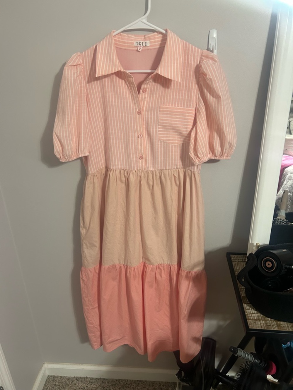 TCEC Peach and Cream Tiered Casual Dress